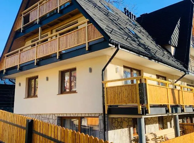 Wysoka ホームステイ *